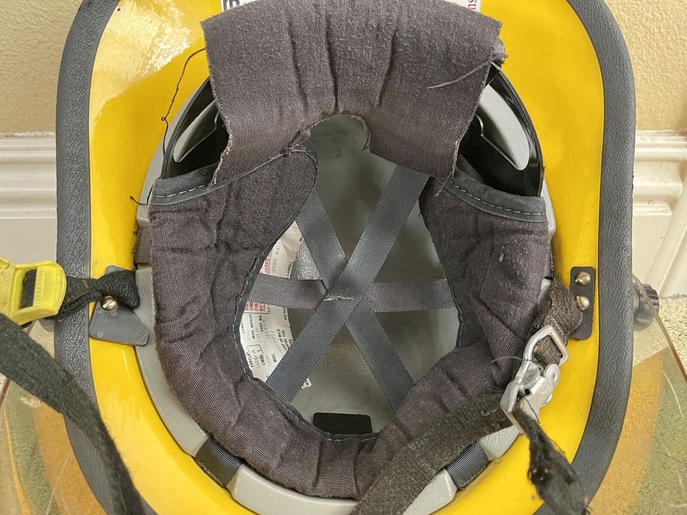 2002 Cairns FireFighters Helmets 66OC B-MOD Yellow Adjustable Size ( READ )
