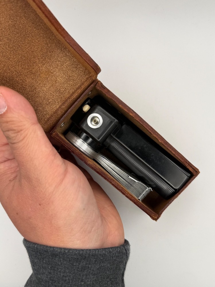 Canon Flash Unit Model III for Chrome Rangefinder Cameras