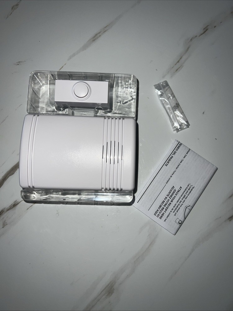 Utilitech Wireless Doorbell Kit White Finish 2 Chime Options Battery Powered