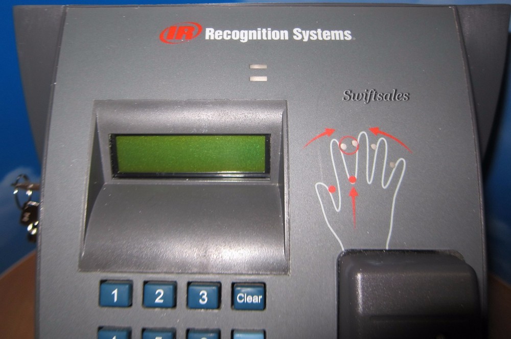 IR Recognition Systems Biometric Handpunch HP-3000E Ethernet & Prox - Working
