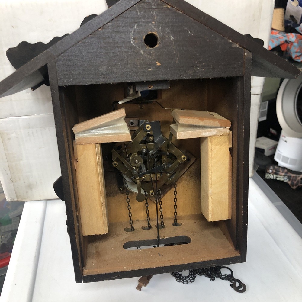 Rare mid century Mi Ken wood cuckoo clock Working Missing Weights