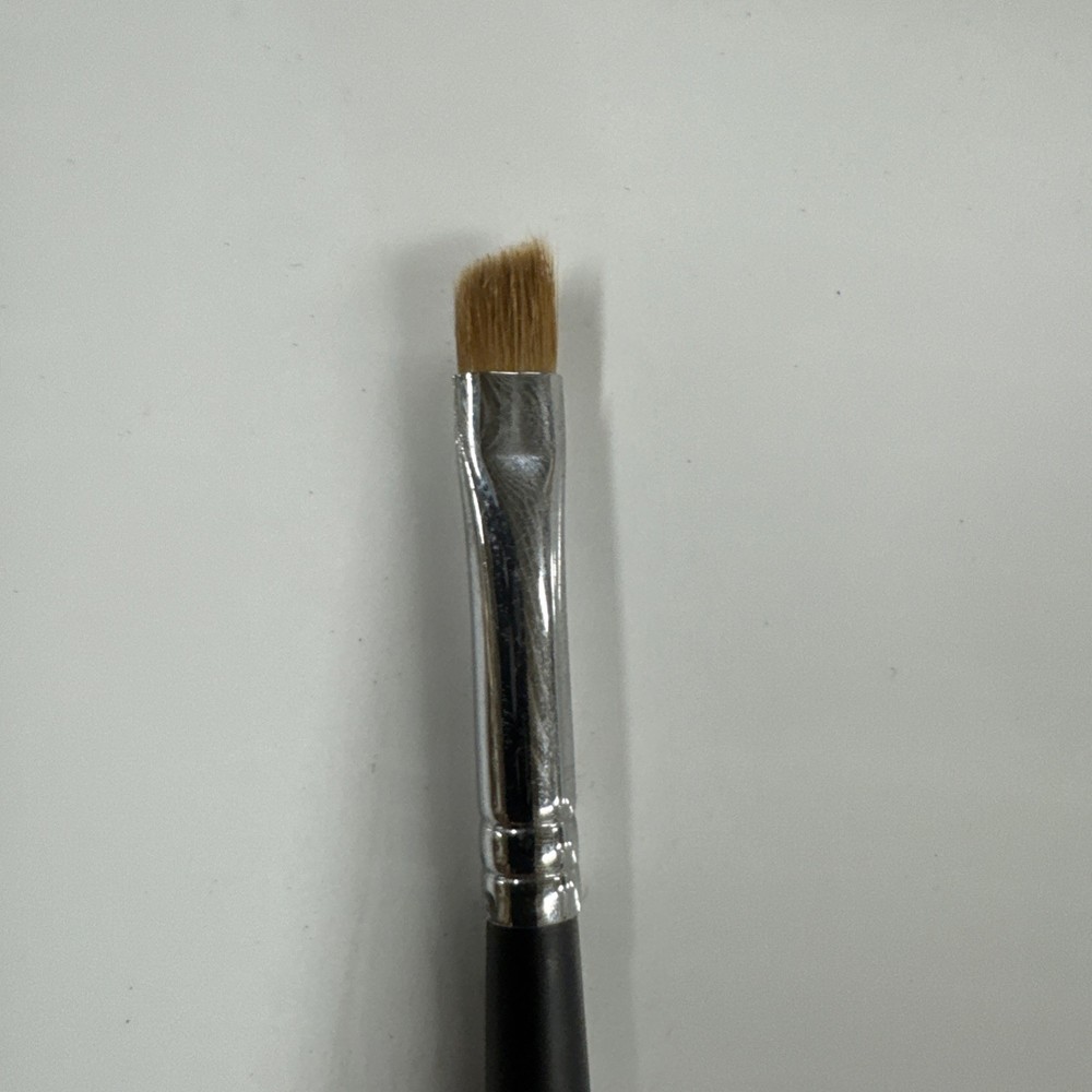 IBEAUTY Angled Blending Brush #B112