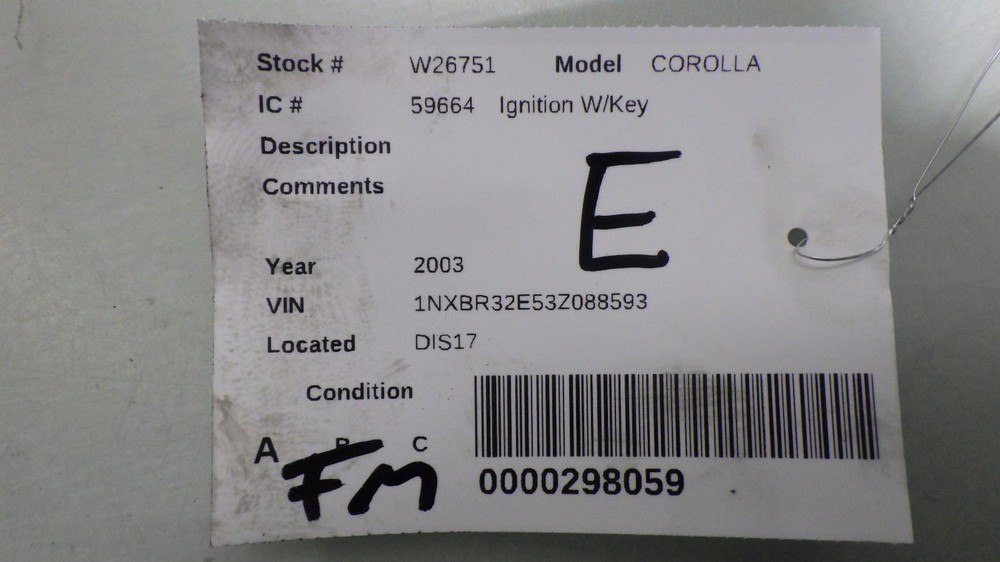 03 TOYOTA COROLLA Ignition W/Key