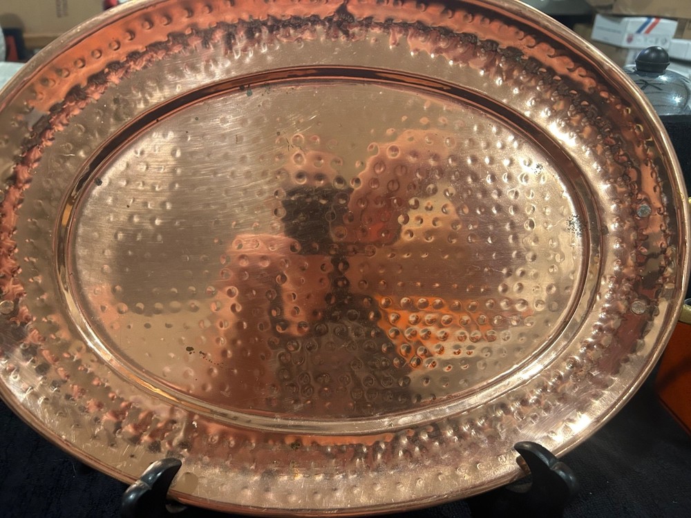 hammered copper oval serving tray with brass colored handles
