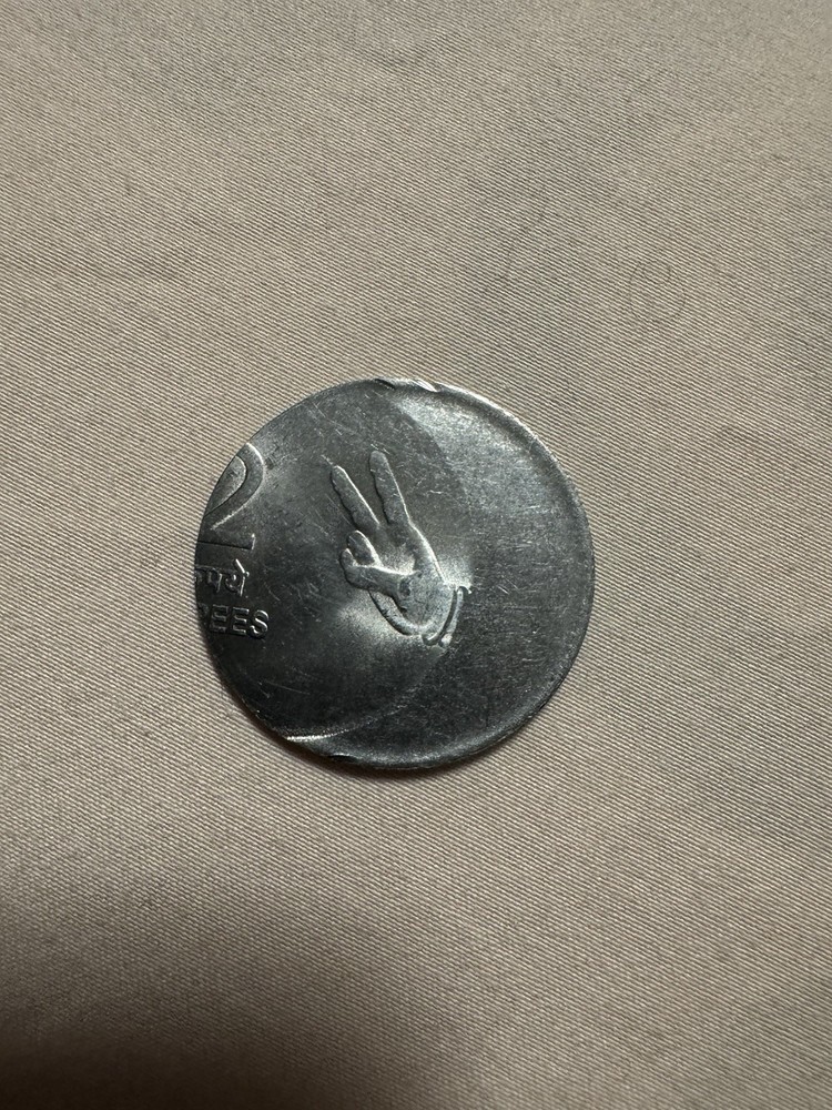 India 2010 Two Rupee Off Centre Error Unc Rare
