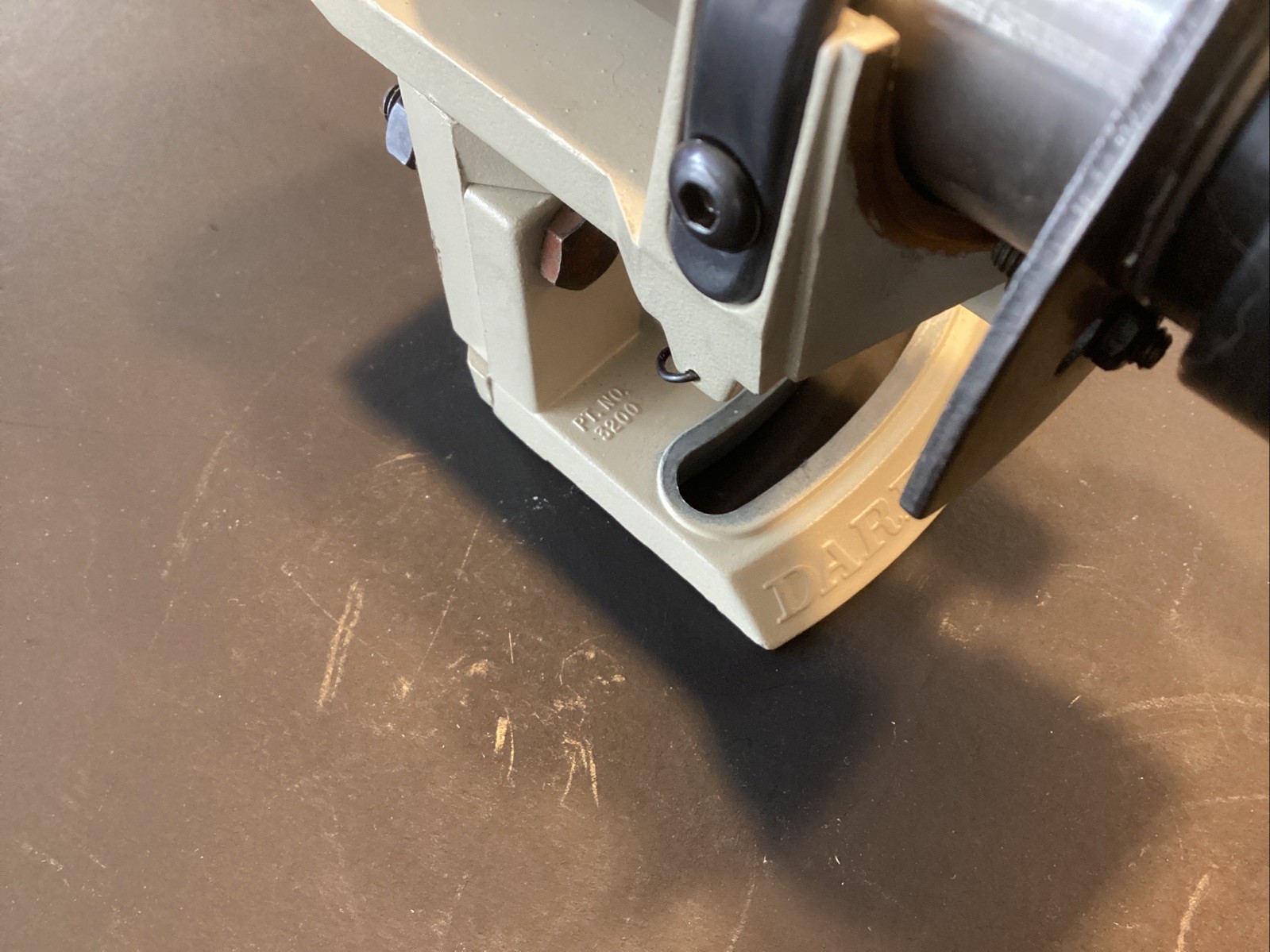 DAREX FIXTURE ATTACHMENT FOR DAREX DRILL GRINDER SHARPENER W/ COLLET LH