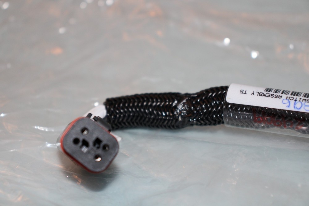 Cummins Toggle Switch 5567132 Assembly T5 12v SHUTDOWN G2 "NEW"