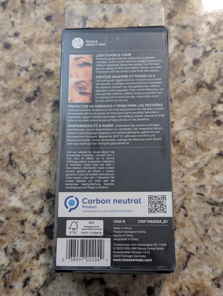 Tweezerman Lash Guard & Comb