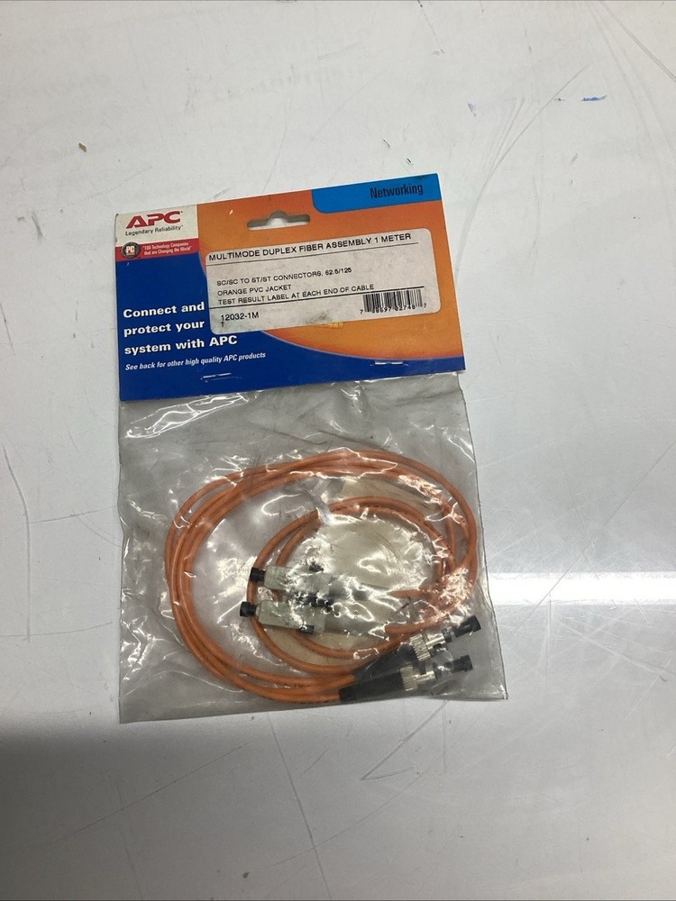 APC 12032-1M Enhanced PATCH Networking Cable 1 Meter J-409