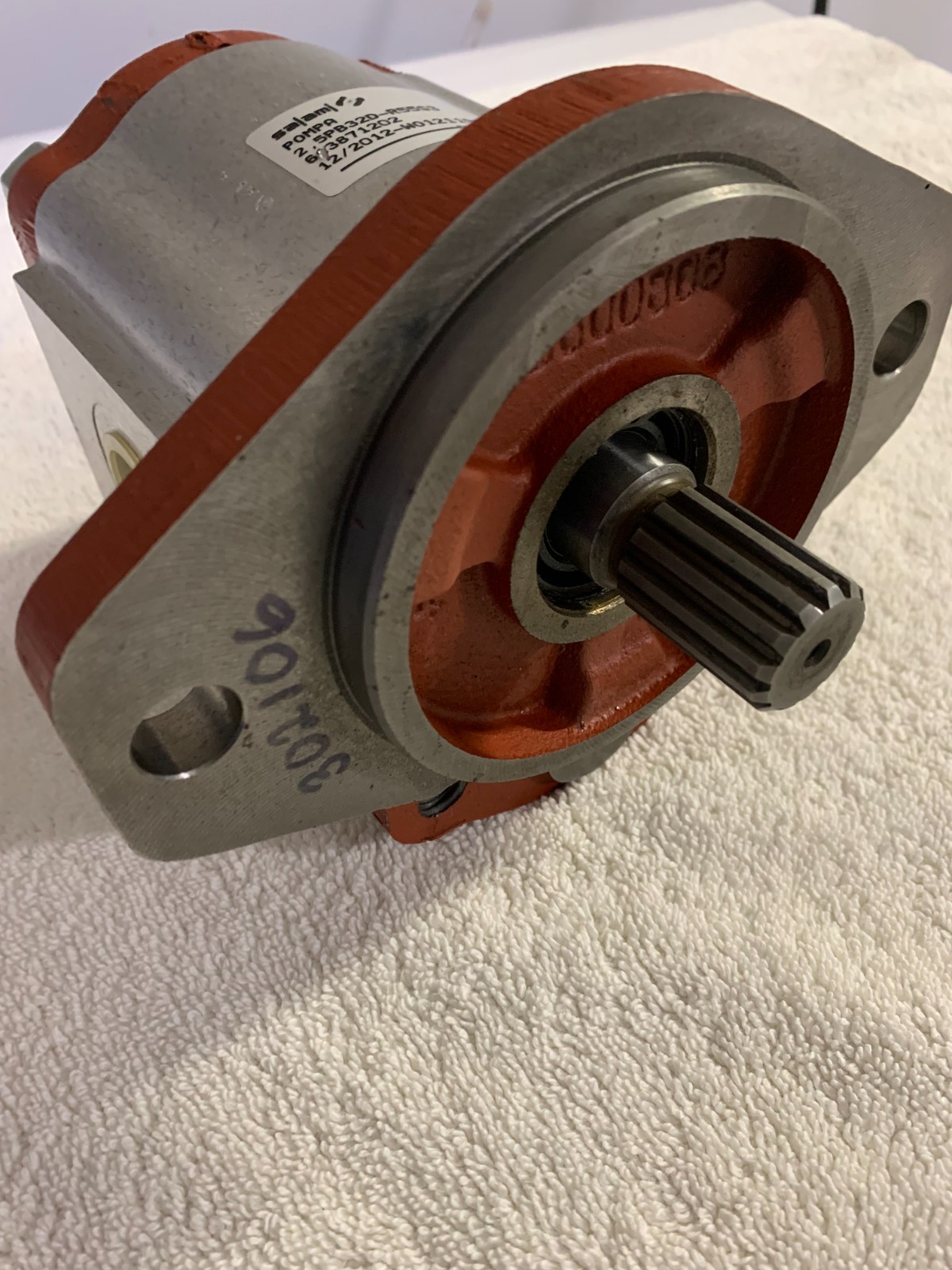 SALAMI HYDRAULIC GEAR PUMP 1.97 CU.IN/REV 13 TOOTHED SPLINED MOD#2.5PB32D-R55S3
