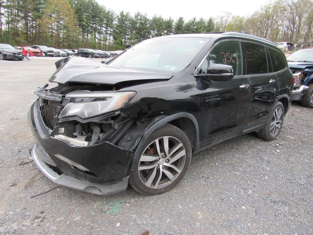 PILOT 2016 Glove Box 1042013