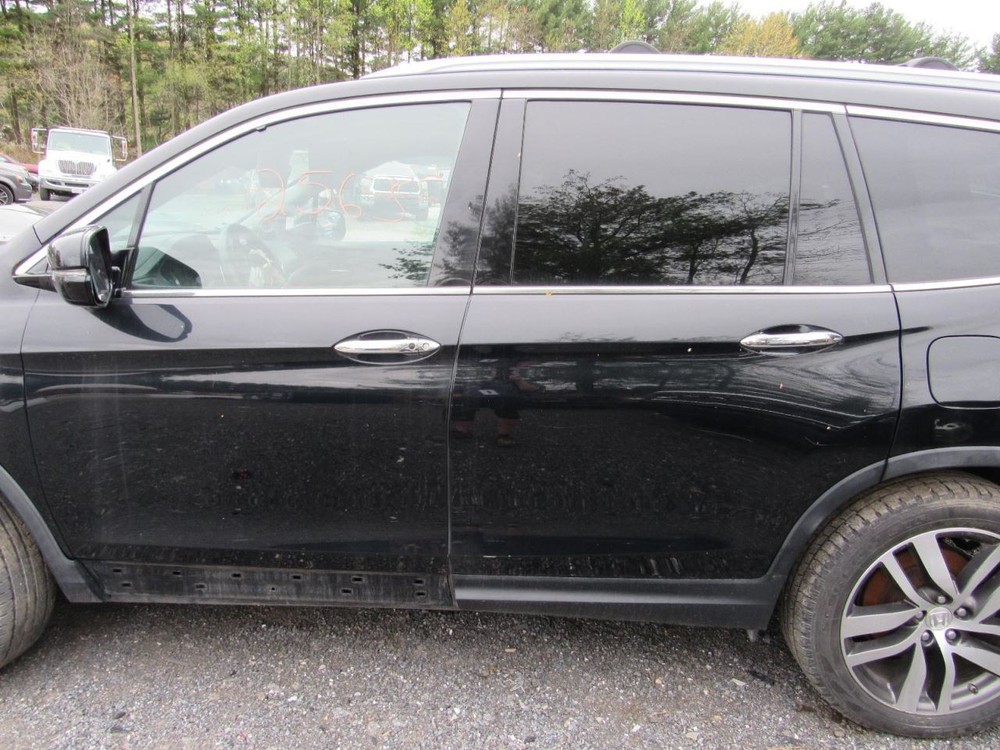 PILOT 2016 Glove Box 1042013