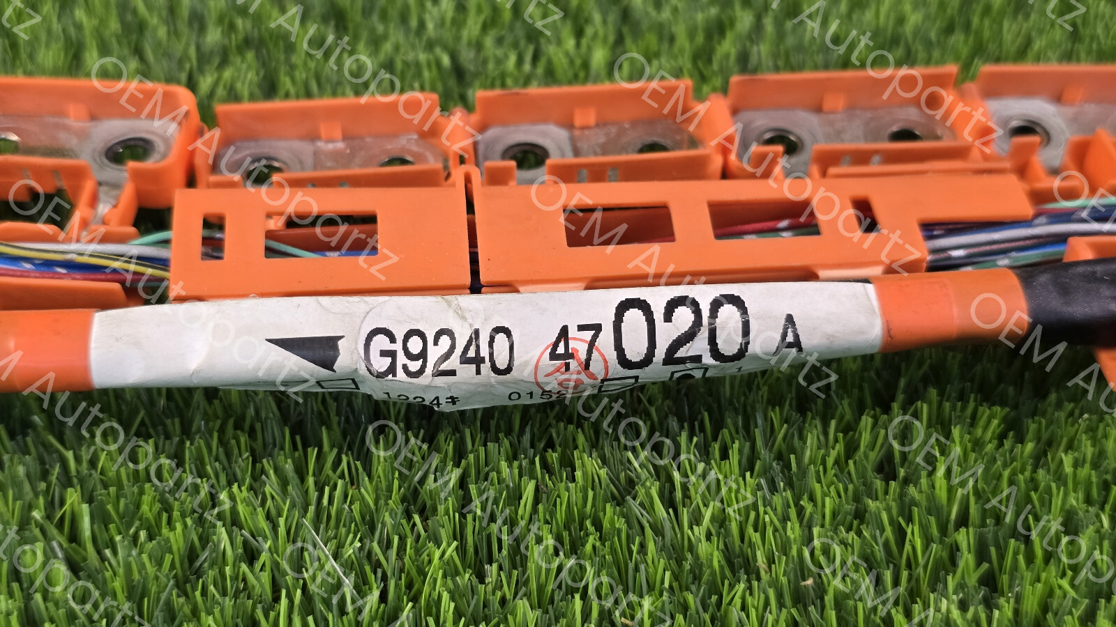 toyota Prius Hybrid 2004-2009 Battery Voltage Sensor with harness 89890-47092