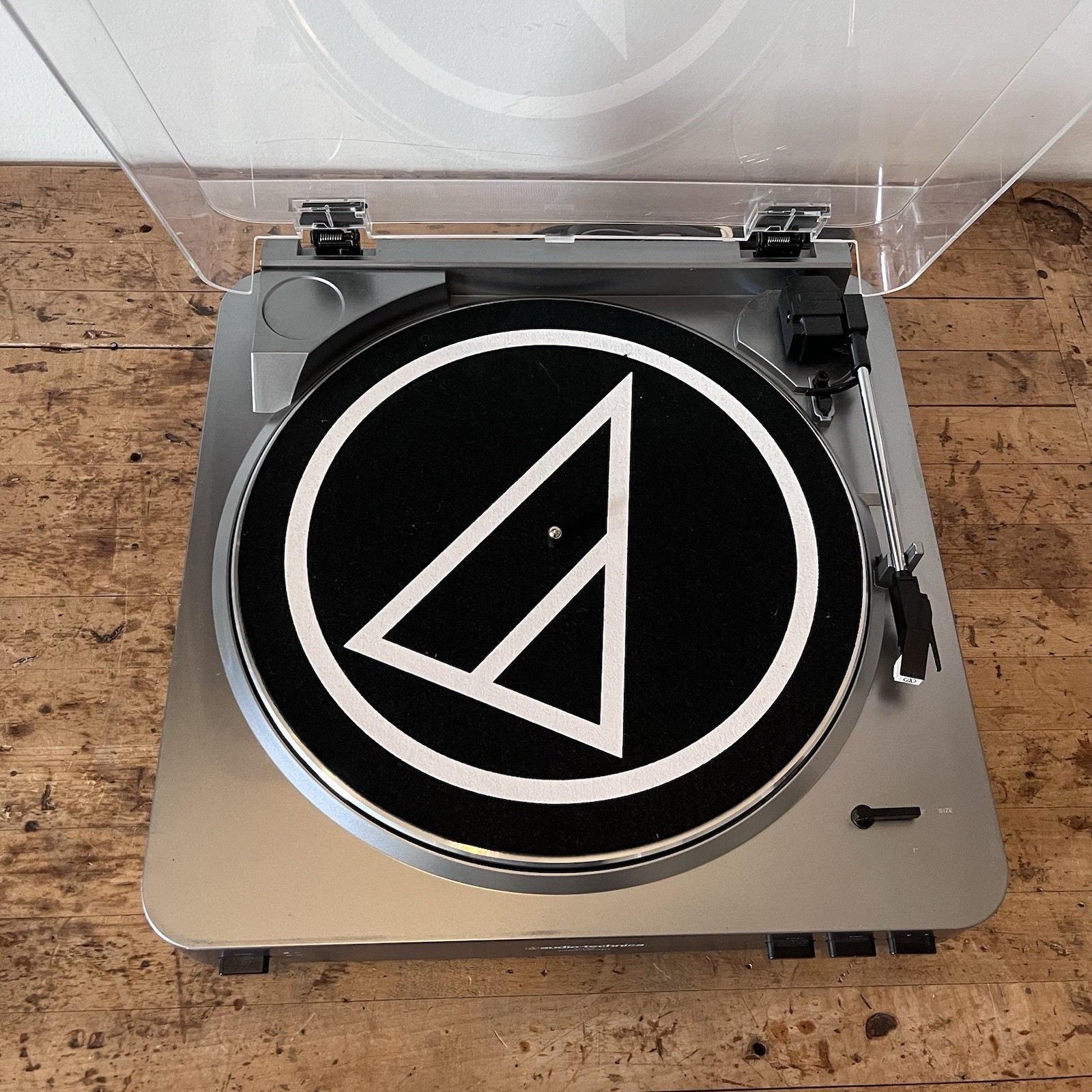 Audio Technica AT-LP60 Turntable EXCELLENT Condition Works Great! 1st Generation