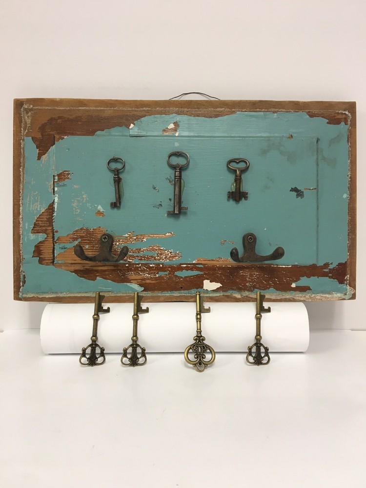 Vintage Modern Skeleton Key Wall Hanging Hook With Keys
