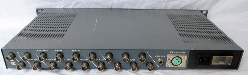 Videotek VSG-201 SD Sync Generator + Color Bars