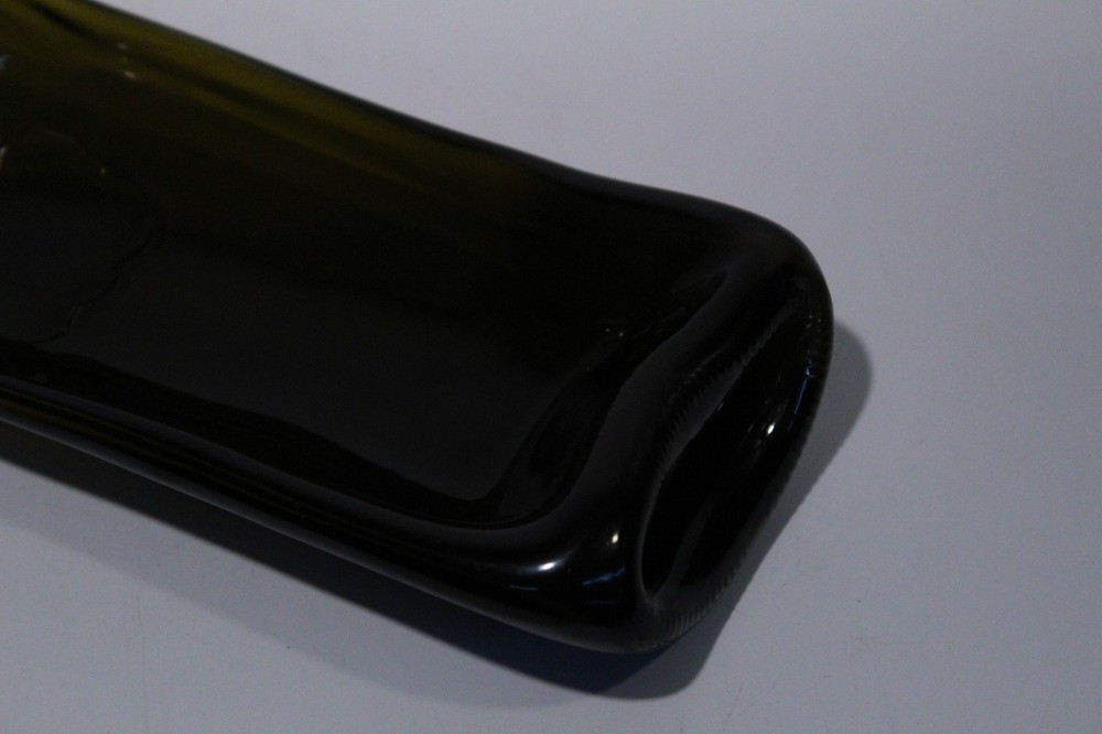 Wine Bottle Snack-n-Serve