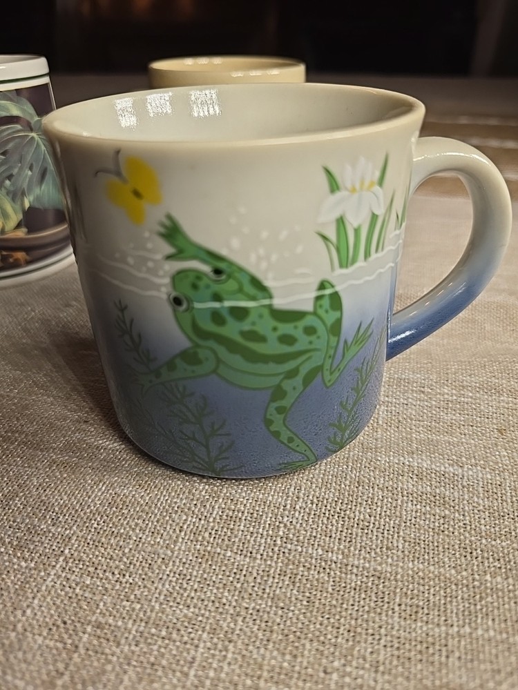Vintage Frog Mugs