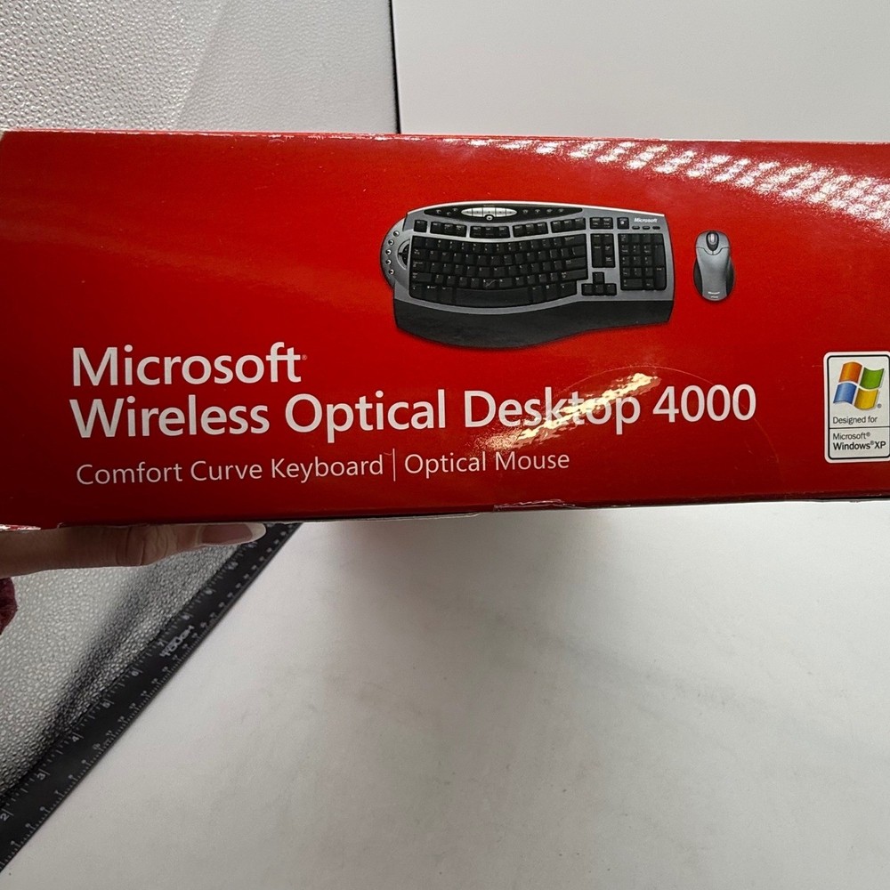 Microsoft Wireless Optical Desktop 4000 Keyboard and Mouse Set New in Box