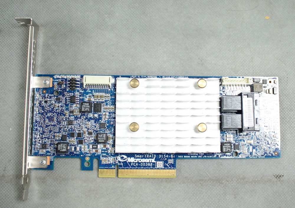 Microchip Adaptec SMARTRAID 3154-8i 2291000-R RAID Adapter Card