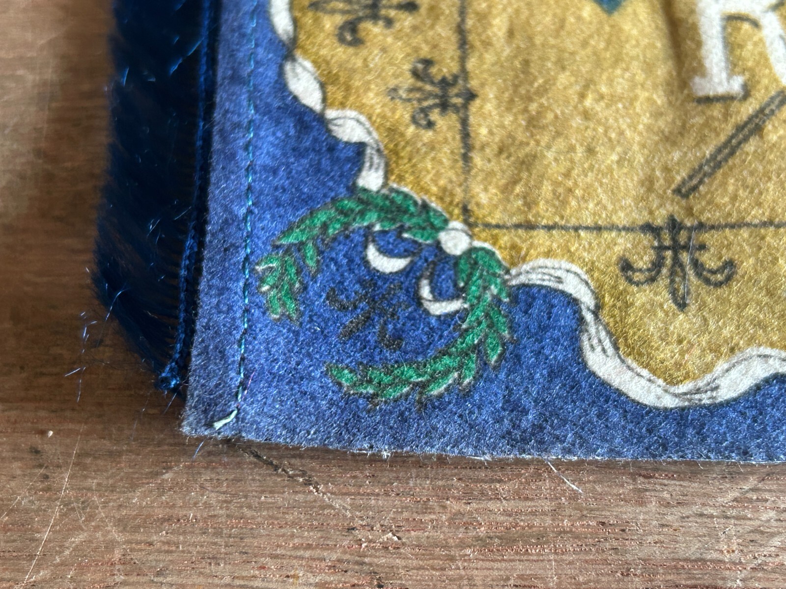 France Tobacco Cigar Felt Battle Axe Crossed Flags R.F. Early 1900s 4.75x7.25