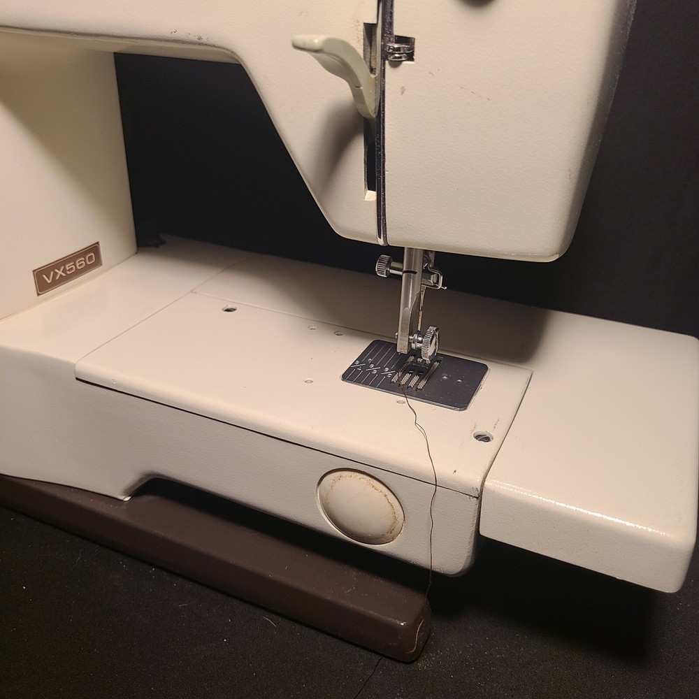 Brother Sewing Machine Model VX560 in Soft Side Carrying Case