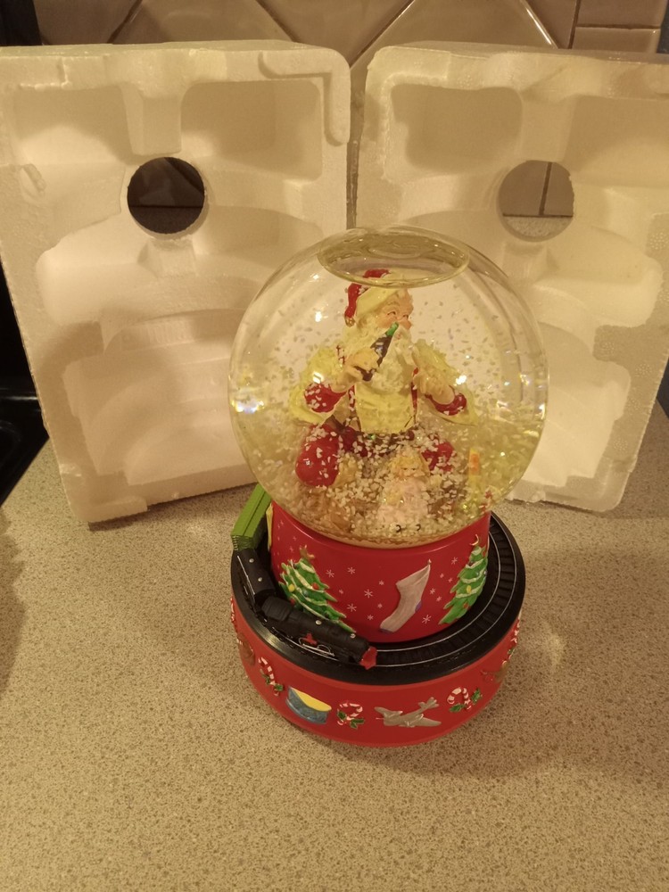 Coca-Cola Musical Snow Globe From Hallmark/ Does Work