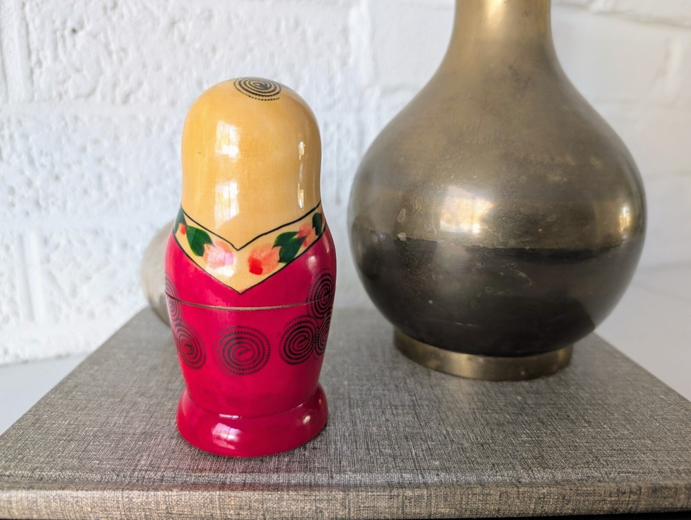 Vintage Nesting Dolls | Floral Matryoshka | Stacking Dolls