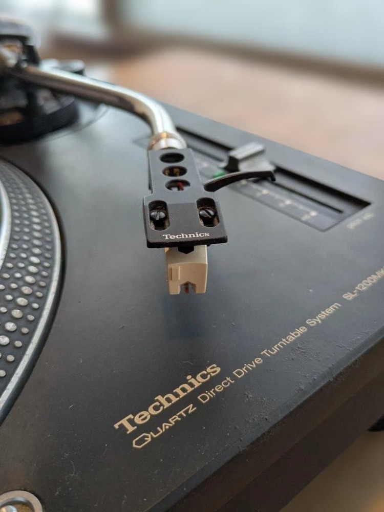 Technics SL-1200 MK3 Turntable Record Player Tested
