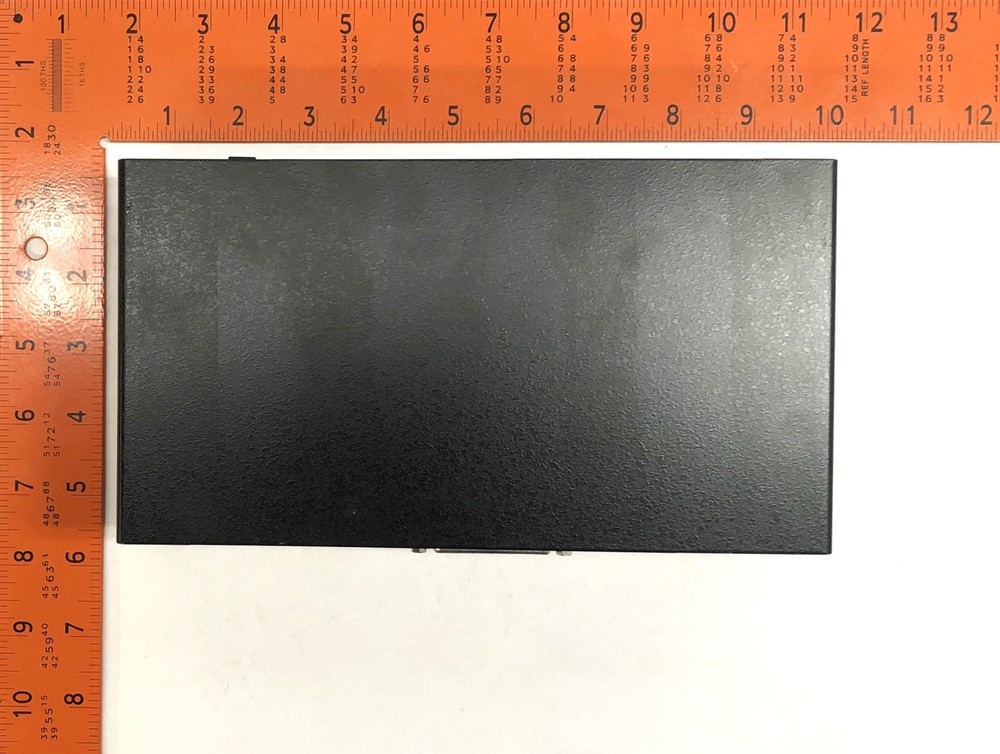 Black Box ServShare Two-Port ServSwitch KVM Switch KV752AE NOS