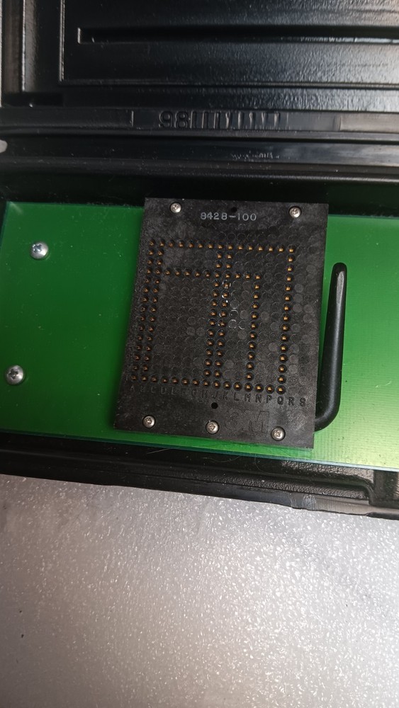 3m 8428-100 esd ic shipping zif socket container