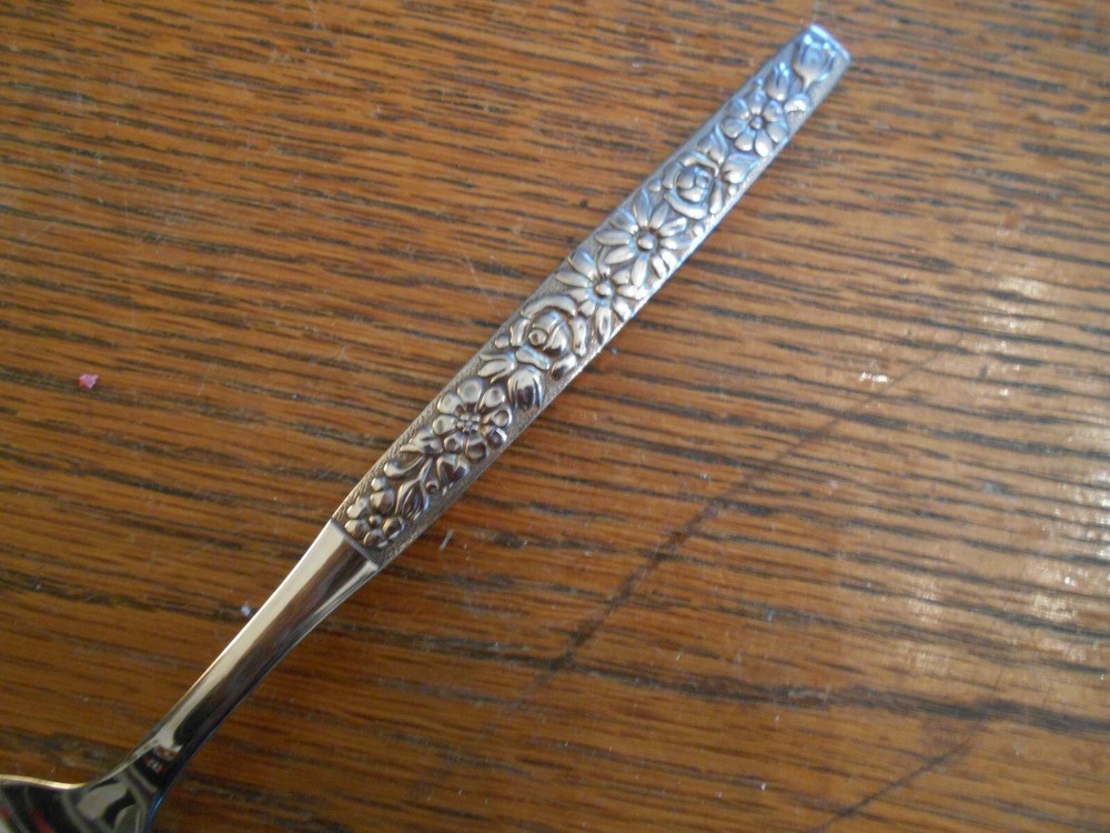 Rogers Oneida Ltd Stainless MALIBU Pattern Serving Fork 3667