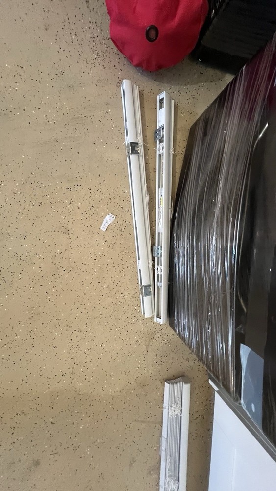 White Plastic Plantation Blind Shutter Slats/Panels with Hinges/Hardware
