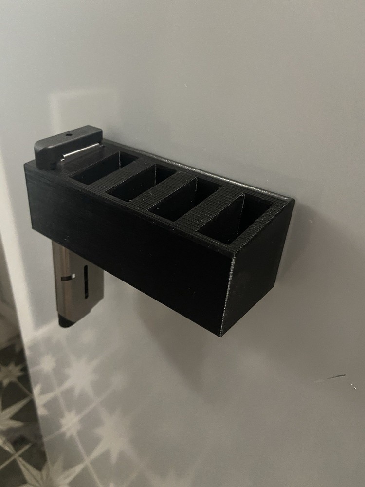 Single Stack 1911 MAGNETIC 9mm 45acp magazine holder