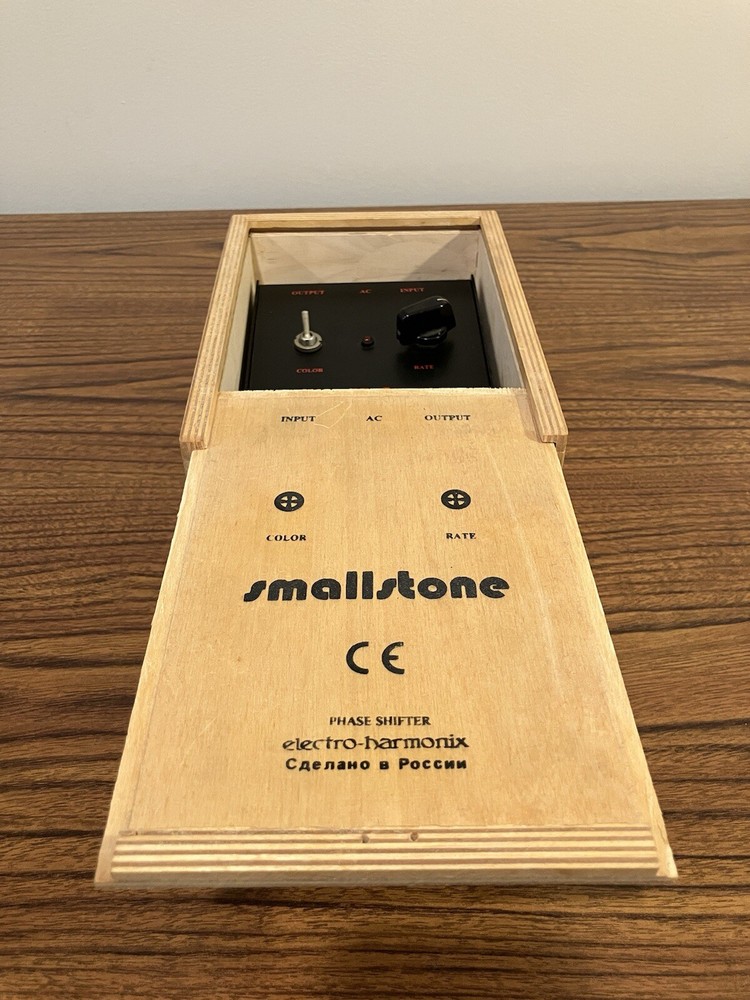 Electro Harmonix Sovtek Small Stone Phaser Shifter Effects Pedal Red Black W/Box