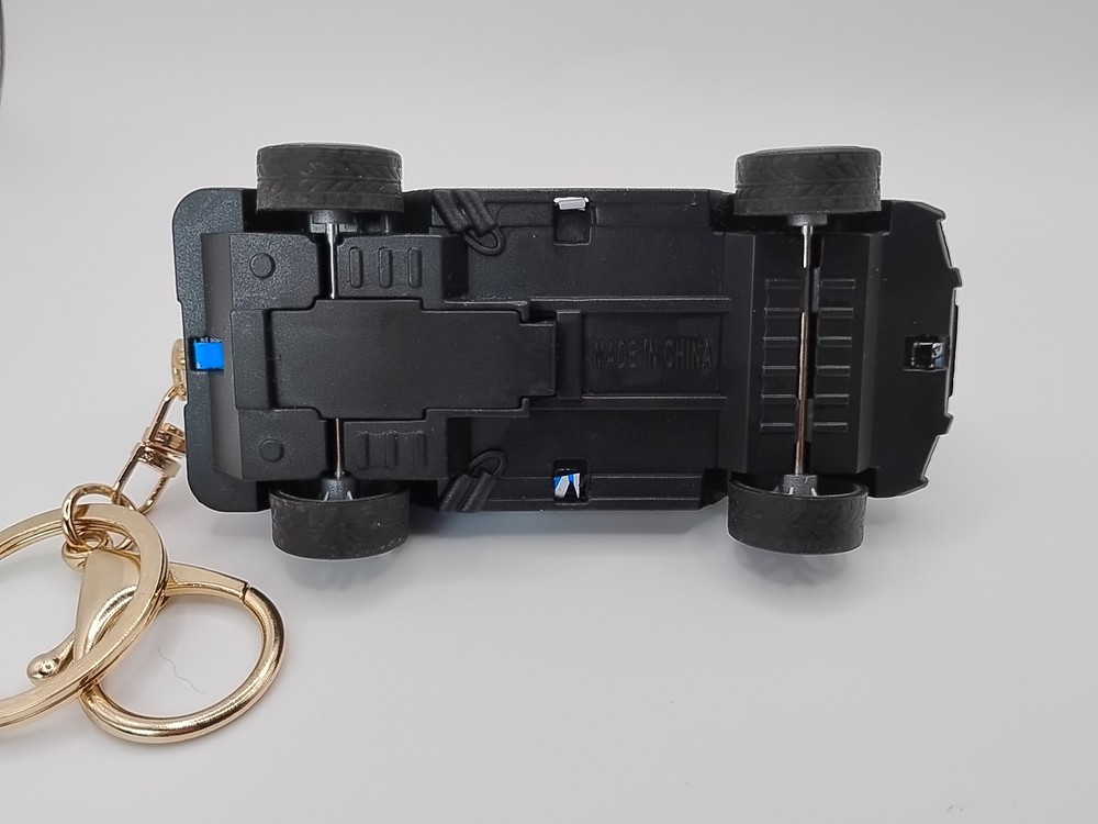 SUV Pullback Keychain 3.5"