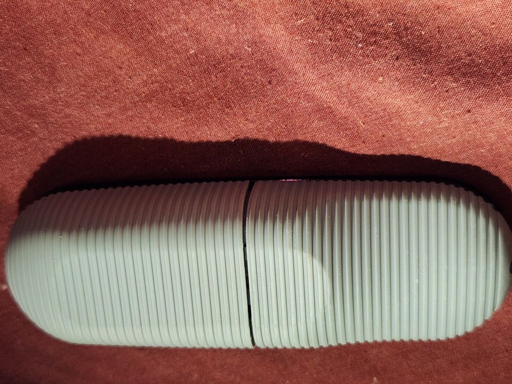 Targus Presentation Laser Pointer /remote clicker AMP13US with mini USB receiver