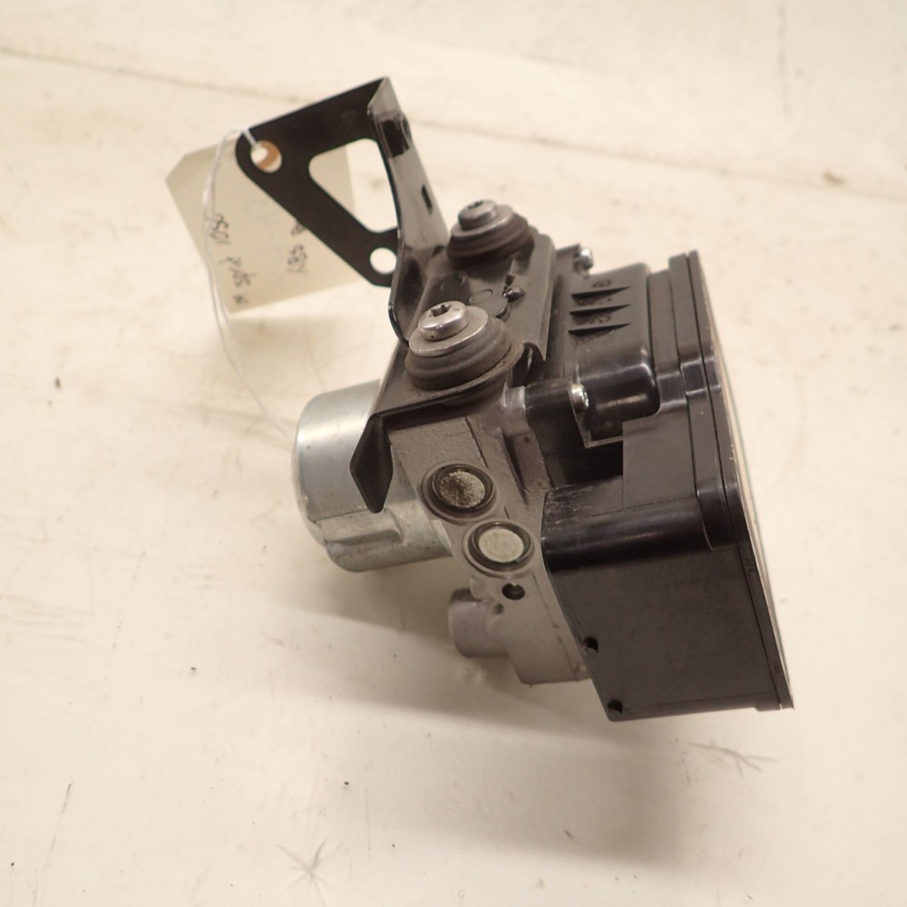 Triumph Sprint ST 1050 abs pump