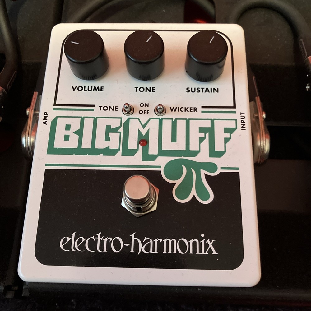 Electro Harmonix Big Muff Guitar Pedal