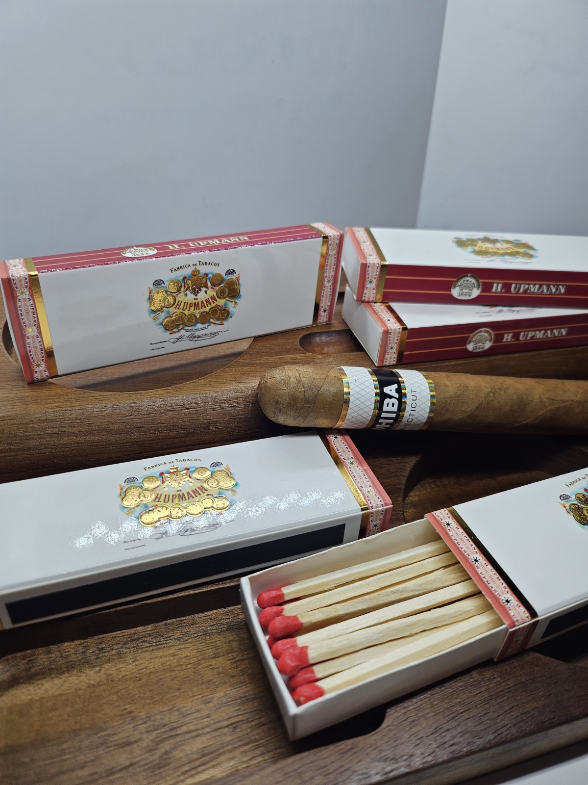 H. UPMANN 4 inch COLLECTORS MAN HOME BAR 4 Boxes of 20 Wood CIGAR MATCHES