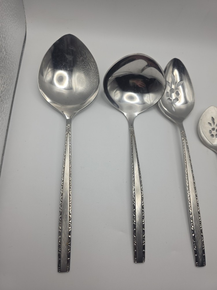Oneida Community VIA ROMA Serving 7 pc Set