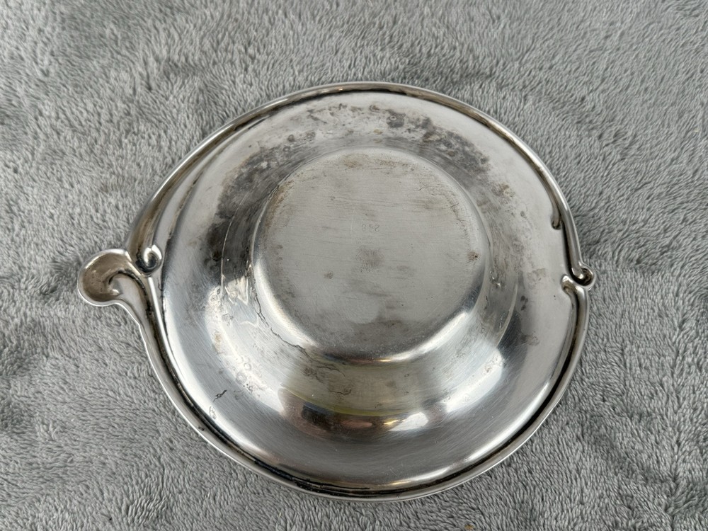 Antique WM Rogers #948 nut bowl candy bon bon silver plated 6”
