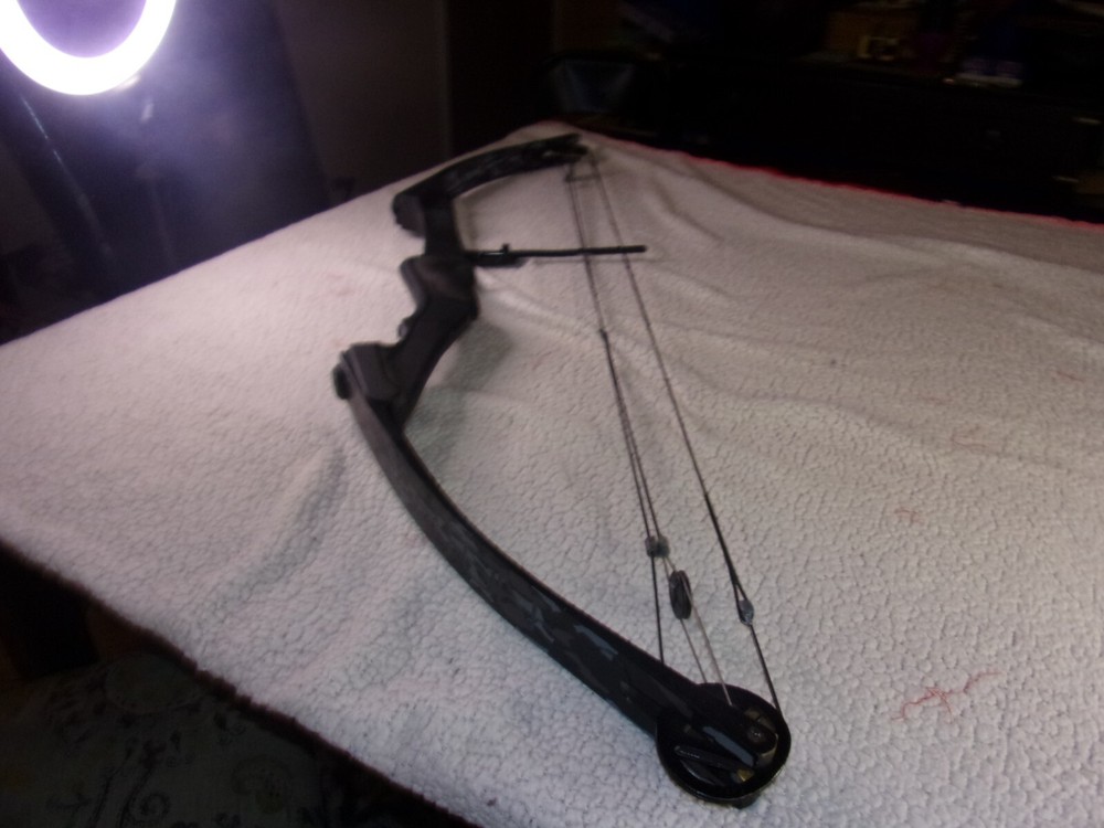 Darton 70MX Compound Bow RARE