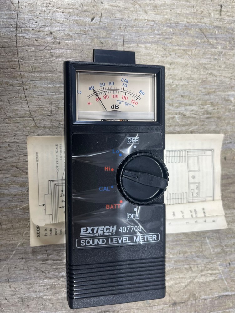 Extech Instruments 407703 Sound Level Meter barely used