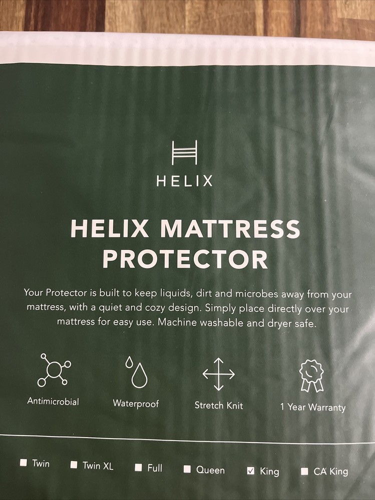 Helix mattress protector - King size, new
