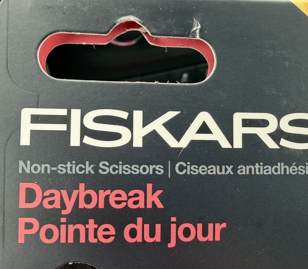 Fiskars Explore Collection Non-Stick Pattern Scissors: 8 in. / 1-pack (Daybreak)