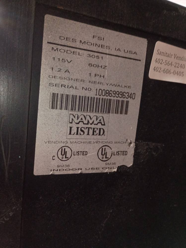 Snack Vendor Model 3051