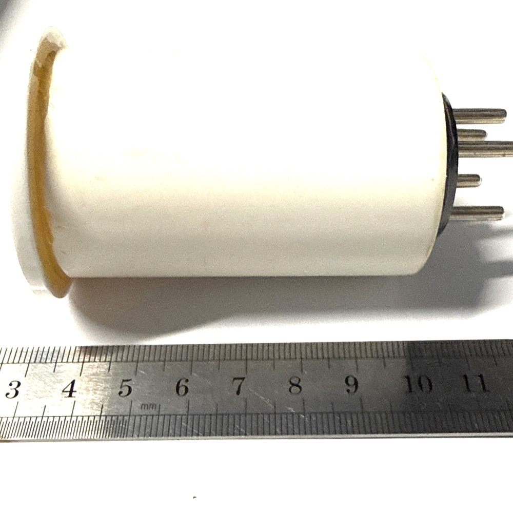 one 5 PINS plug-in coil form L=60 mm OD= 42 mm