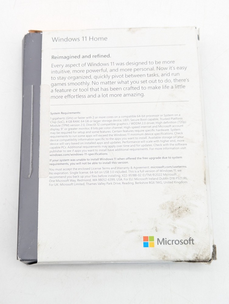 Microsoft Windows 11 Home Physical 64-Bit USB Flash Drive (HAJ-00108)
