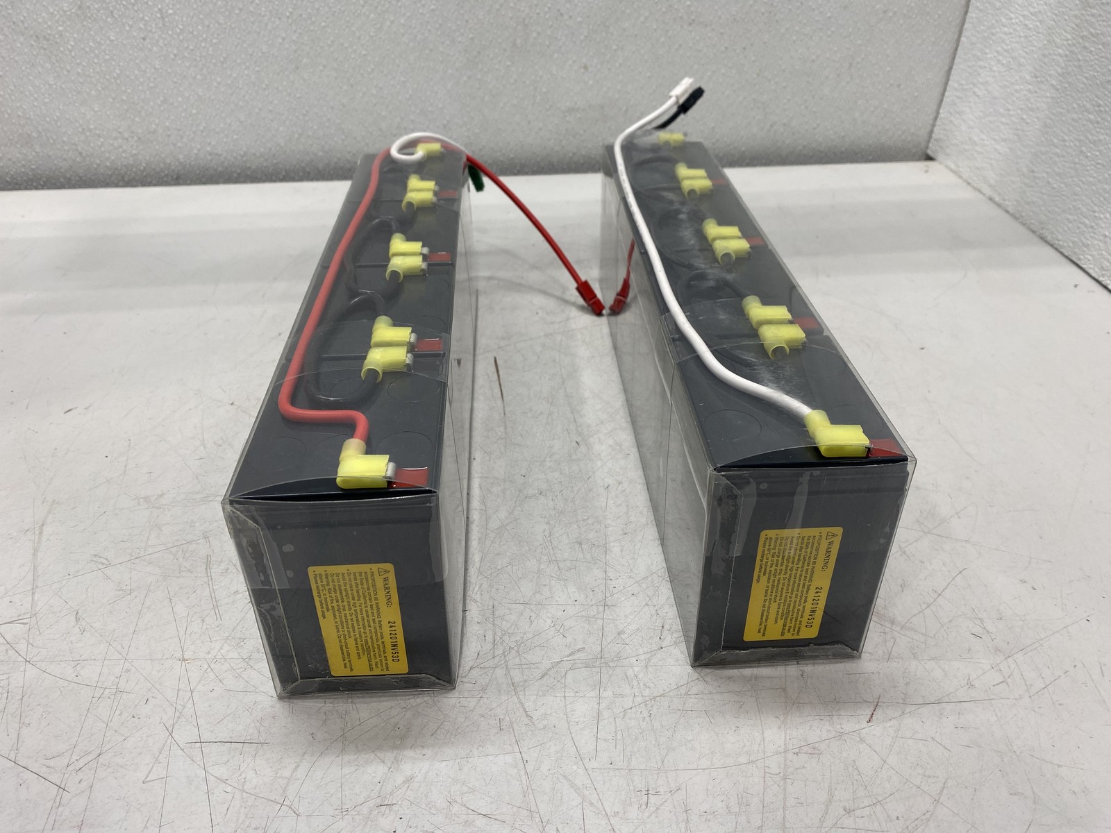 Eaton 8 Tripp Lite Replacement Battery Cartridge Model RBC5-192